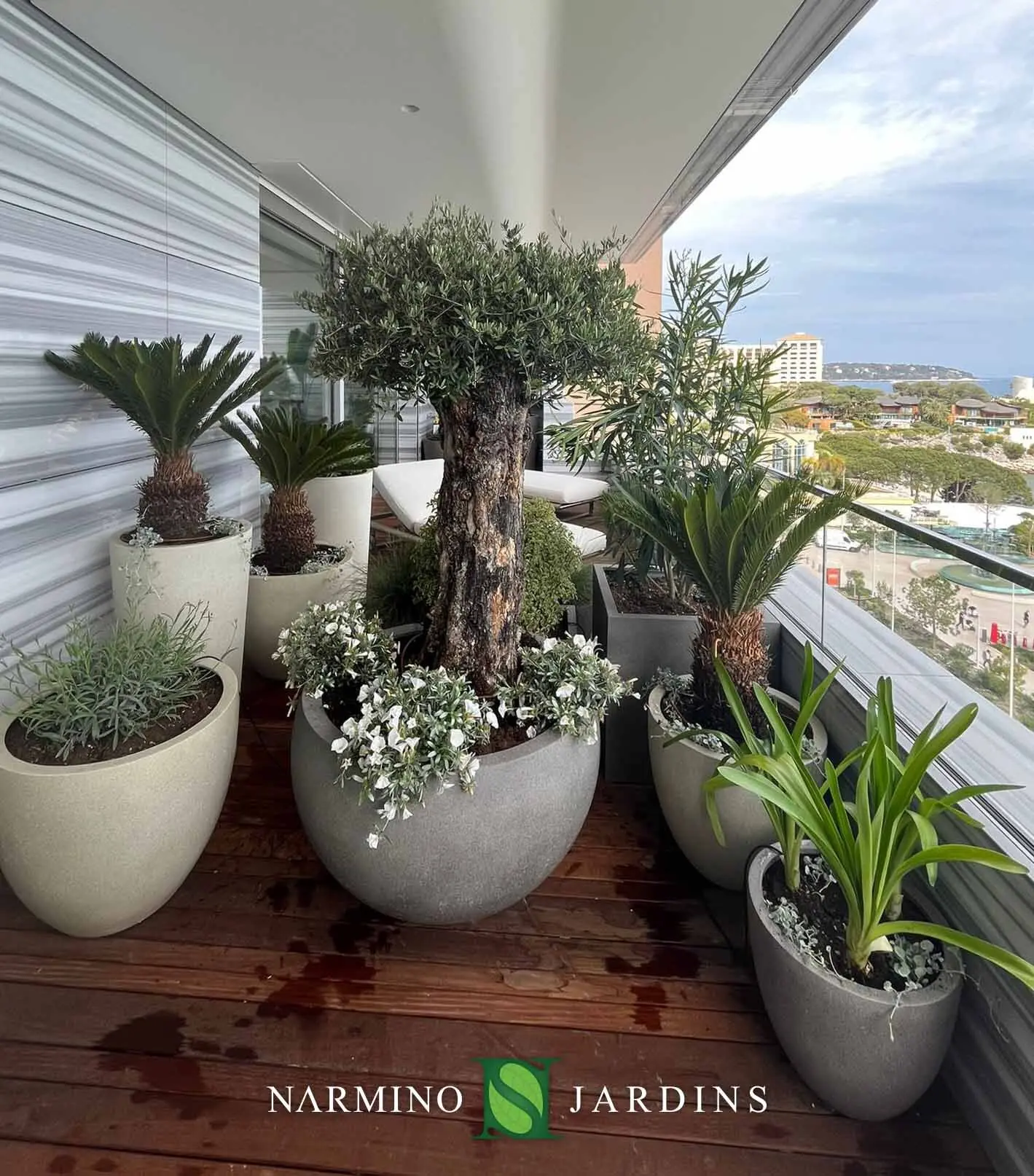 Entretien et décoration de terrasses et balcons au Larvotto