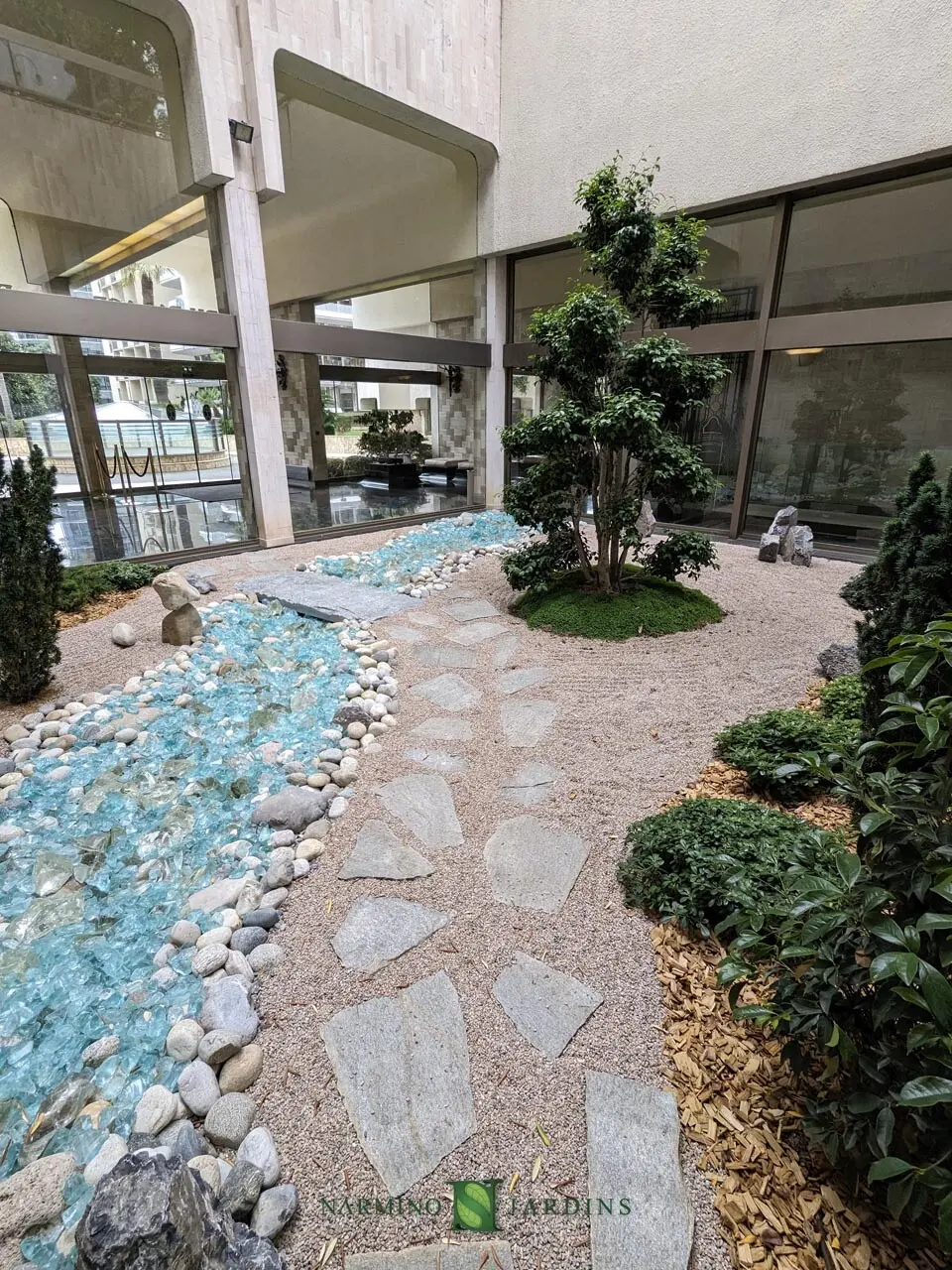 Création et aménagement d'un jardin japonais au Park Palace à Monaco